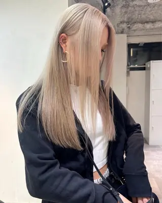 ロング 梅田無料カットモデル りんくのヘアスタイル