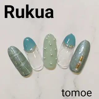 ネイル 吉澤 友恵のネイルデザイン