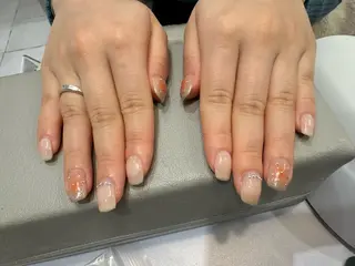 ネイル eyenailist NANAのネイルデザイン