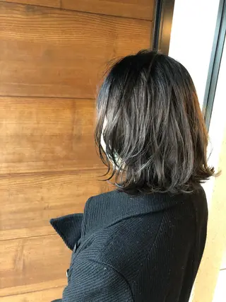 ミディアム カラー 村上 楓弥のヘアスタイル