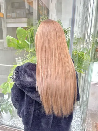 ロング カラー 梅原 あやりのヘアスタイル