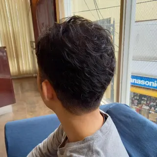 メンズ 飯田・髪質改善縮毛矯 正・カラー・パーマのヘアスタイル