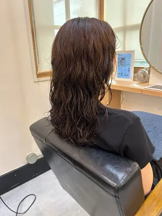 セミロング カラー CARICIA 白木 由里加のヘアスタイル