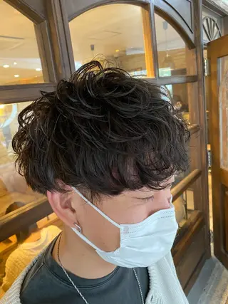 パーマ メンズ FADE&LINE三軒茶屋所属・稲垣隆史 スパイキー／フェードのヘアスタイル