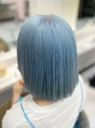 ミディアム XENA RENA 名駅 / 艶カラーのヘアスタイル