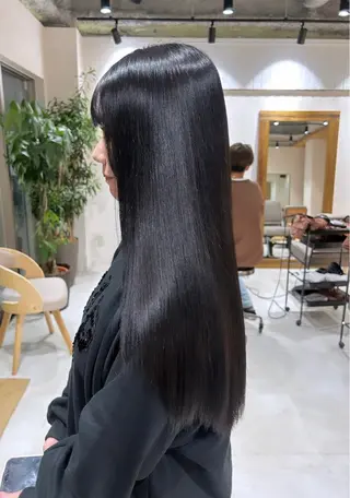 カラー 🌷横浜/レイヤー /艶カラー🌷のヘアスタイル