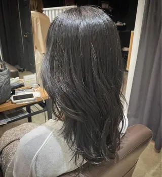 ロング カラー 高木 櫻のヘアスタイル