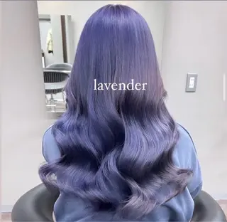 ロング かのブリーチカラー 🎧⛓️🩶のヘアスタイル