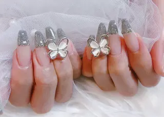 ネイル le'a-レア-【ア イ×ネイル×眉】のネイルデザイン