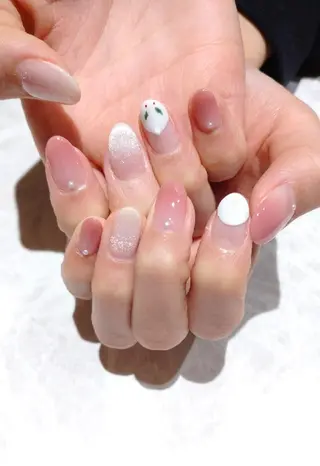 ネイル 會田 瑠衣のネイルデザイン