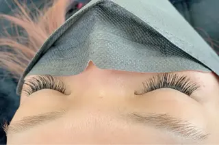 マツエク・マツパ salonLADYSTYLE所属・稲嶺 美華のエステ・リラクイメージ