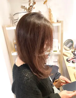 セミロング カラー 髪質改善×艶カラー ANDIAMO 楓のヘアスタイル