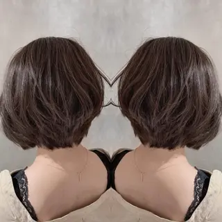 ショート ANDO HIKARIのヘアスタイル