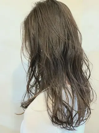 ロング カラー 【大宮】デザイナー Anne 諳 アンのヘアスタイル