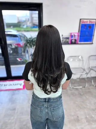 ロング ILObymiloc ナナカのヘアスタイル