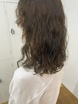ミディアム カラー joli【ジョリ】所属・mayu ☺︎のヘアスタイル