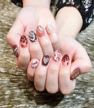 ネイル 🌙都岡 ムーンネイルのネイルデザイン