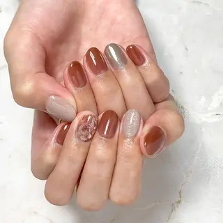 ネイル alma nailsのネイルデザイン