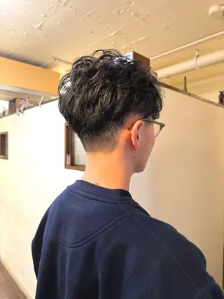 ショート パーマ メンズ メンズ/フェザー ショート/isseyのヘアスタイル