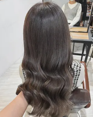 ロング 似合わせカット得意 仁井亮のヘアスタイル