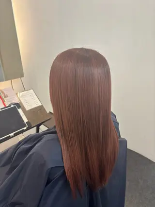 ロング カラー 9NINE by truth所属・岩本 心美のヘアスタイル