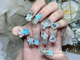 ネイル E.N🦋 長さ出し/持ち込みのネイルデザイン