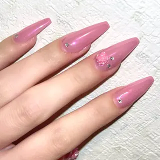 ネイル BeautySalonLit所属・Nailist MOENOのネイルデザイン