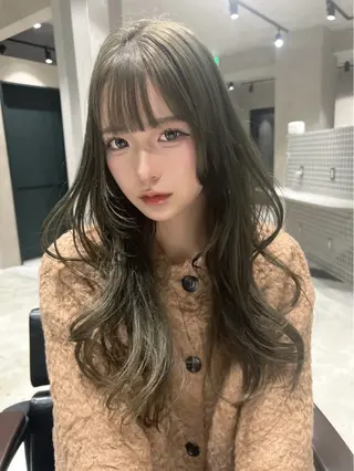 カラー nehus nagaoka所属・🖤複雑履歴ブリーチ Mizuki 🖤のヘアスタイル