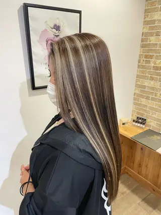 ロング カラー acero + hair&eyelash 幸手店【アチェロ】所属・ハイライトハイトーン 💖MOMOKAのヘアスタイル