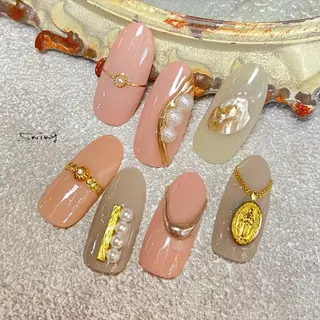 ネイル SWING Nail Salon所属・Yoshida Takakoのネイルデザイン
