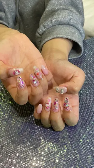 ネイル RICO NAIL所属・RICO Nail パーツつけ放題🌈のネイルデザイン