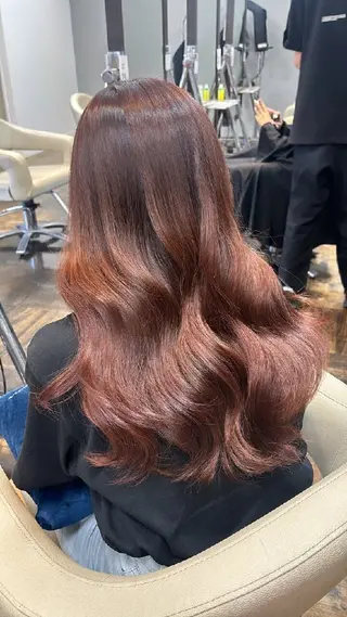 カラー AVANCE北花田所属・和家 小梅のヘアスタイル
