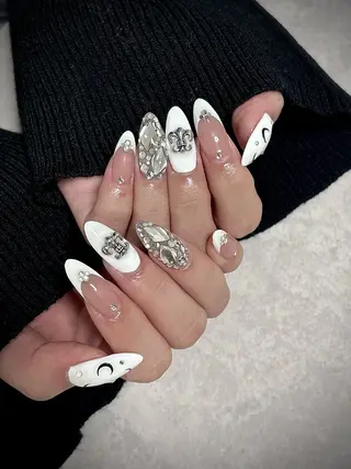 ネイル Lilly Co.のネイルデザイン