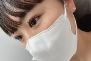 マツエク・マツパ カラー/アイリスト 麻優のヘアスタイル