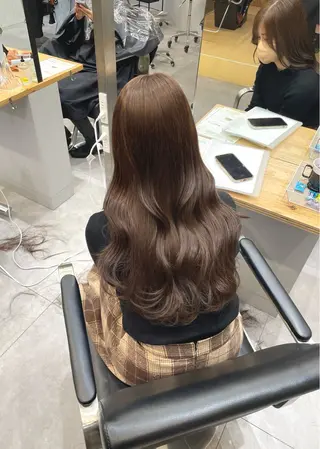 カラー SOL by shes 梅田茶屋町所属・NAO/ 髪質改善/艶カラーのヘアスタイル