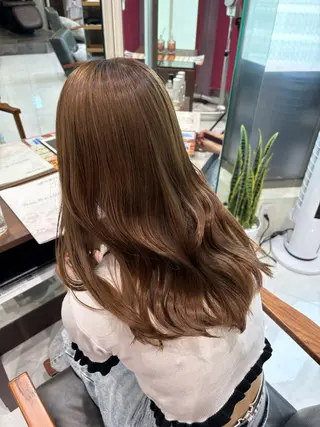 セミロング 艶カラー・アイブロウ /momo🍑のヘアスタイル