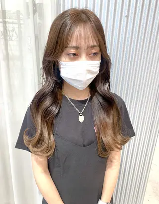 ロング カラー ヘアアレンジ yuka .のヘアスタイル