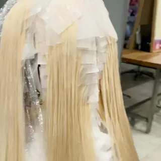 カラー Verite【ヴェリテ】所属・ダブルカラー/カット モデル🦋ヨッシーのヘアスタイル