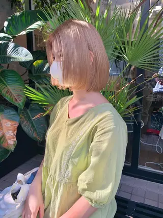 ショート カラー 柔らかブラウン/顔周 りレイヤー♡ユウシのヘアスタイル