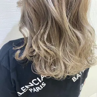 セミロング カラー 艶髪✨️/ヘッドスパ /りちかのヘアスタイル