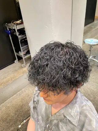 メンズ 縮毛矯正、 押野七大のヘアスタイル