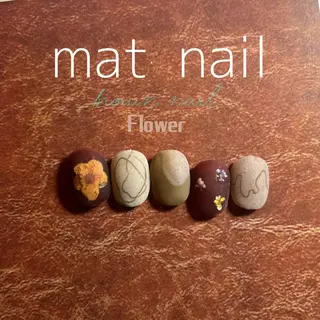 ネイル フリーランス¨̮⃝ ネイリストOKADAのネイルデザイン