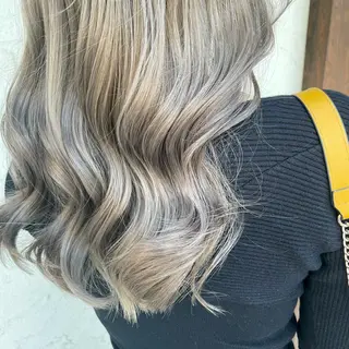 ロング しもかわ かほのヘアスタイル
