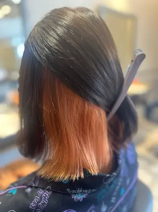 カラー フクイ ミユのヘアスタイル