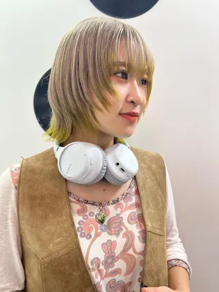 ショート カラー ヘアアレンジ 🧨ブリーチー×ボブ レイヤー💎じゅえるのヘアスタイル