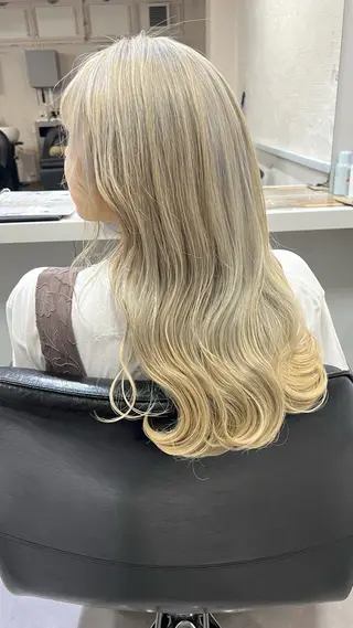 ロング カラー 🎀tokute ナオ🧸のヘアスタイル