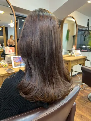 セミロング ハイレイヤー/顔周り /レイヤーカットのヘアスタイル