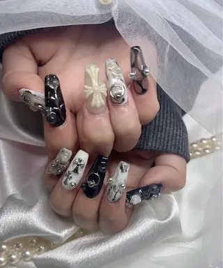 ネイル YOLO NAILのネイルデザイン