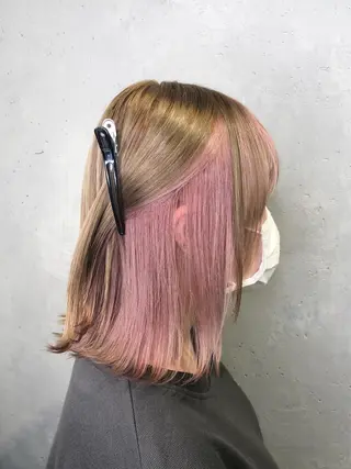 ショート カラー ヘアアレンジ ｲﾝﾅｰｶﾗｰ屋さん 🫧伊藤拓実のヘアスタイル