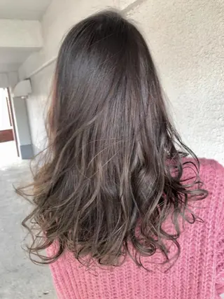 ロング カラー レイヤーカット匠 イソザキノリユキのヘアスタイル